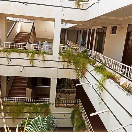 Residencial Canada Santa Cruz de La Sierra Eksteriør bilde